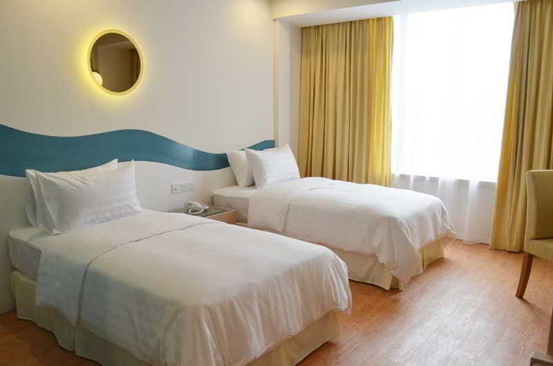 קוטה קינבלו Oceania Hotel מראה חיצוני תמונה