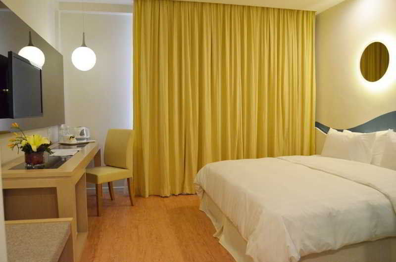קוטה קינבלו Oceania Hotel מראה חיצוני תמונה