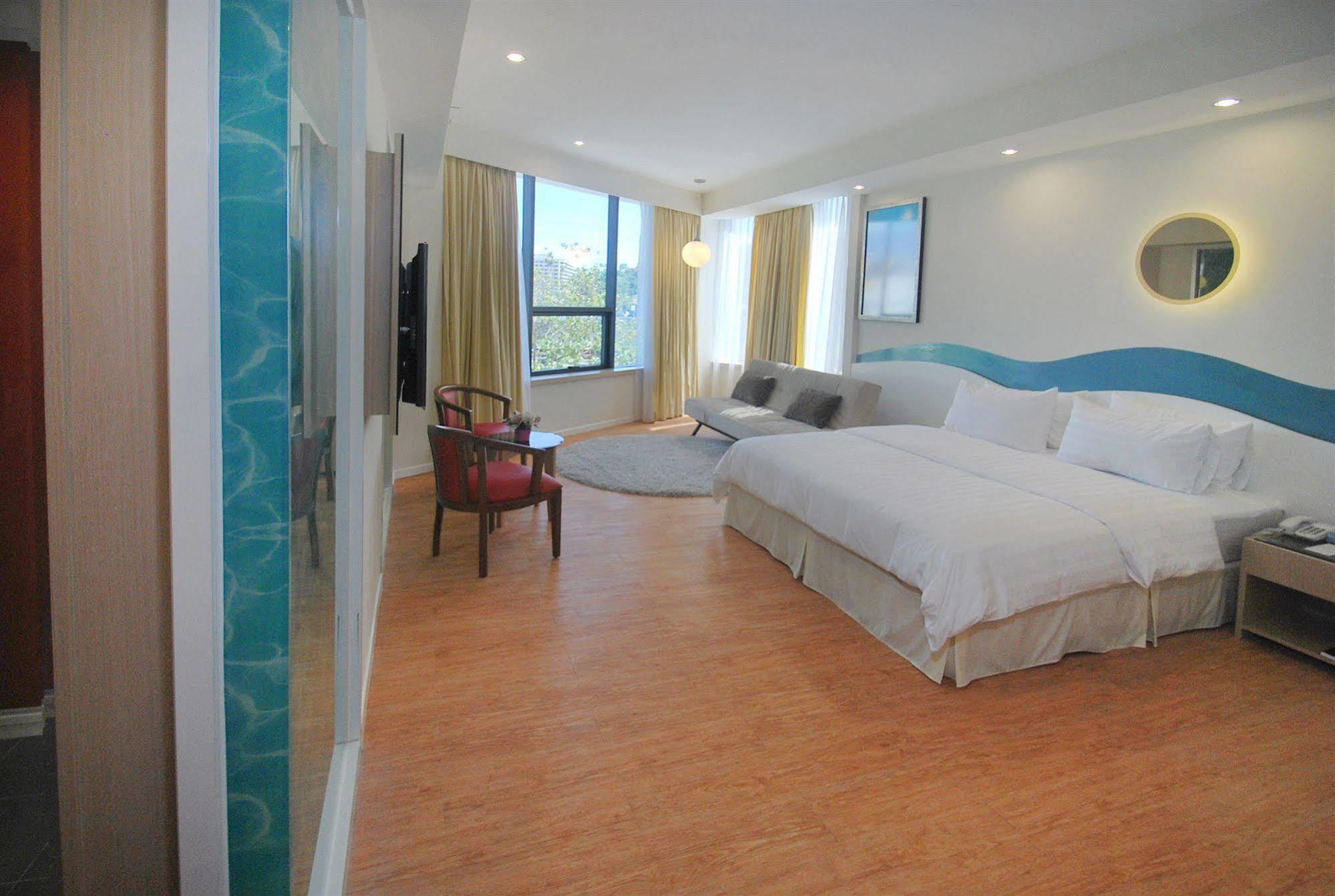 קוטה קינבלו Oceania Hotel מראה חיצוני תמונה